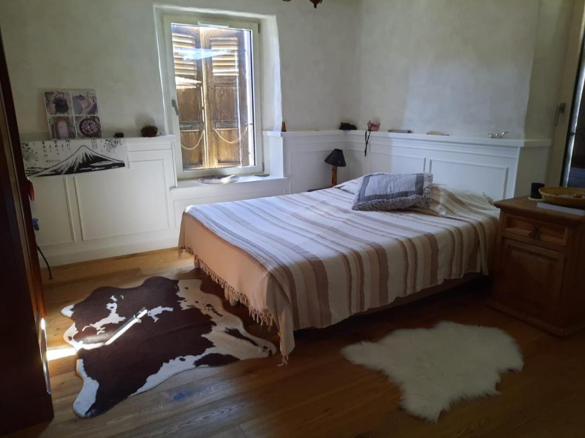 Chambre Atypique 2 Pers 200M Du Lac Saint-Jorioz Exteriör bild